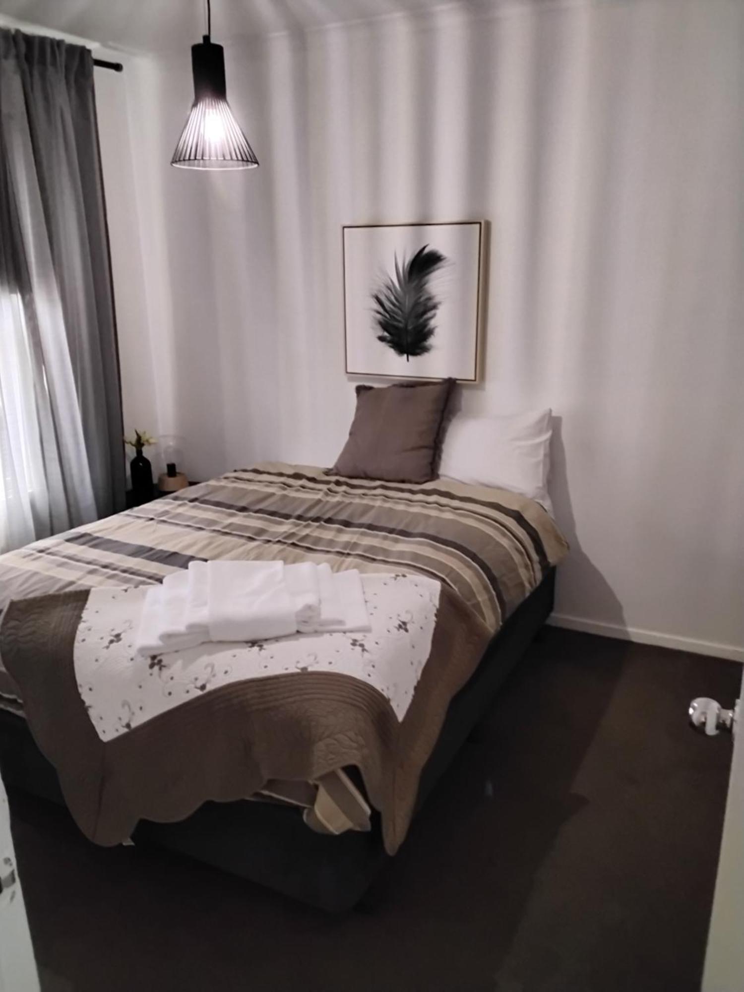 Coach House Inn Bright Phòng bức ảnh