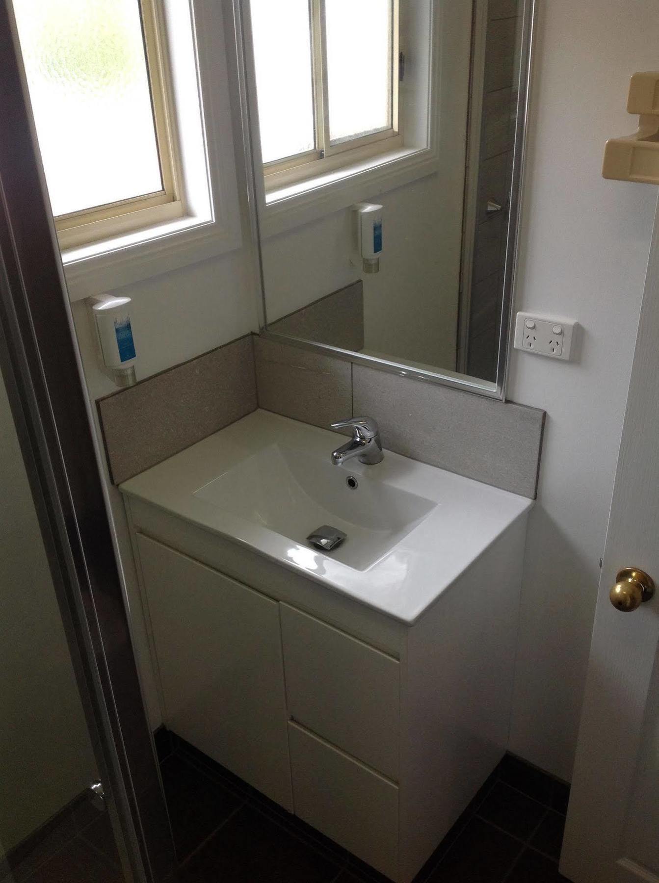 Coach House Inn Bright Ngoại thất bức ảnh